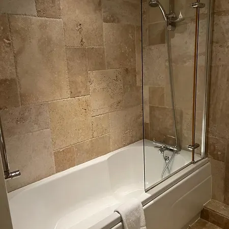 Guestready - Cosy Retreat In Blackrock * Dublin